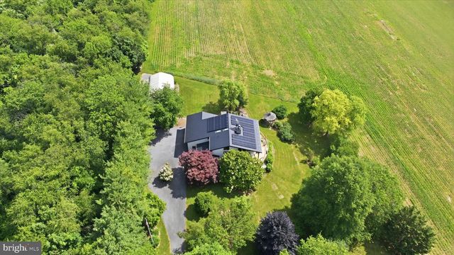 3083 OAK HILL ROAD, Waynesboro, PA 17268