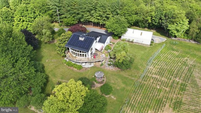 3083 OAK HILL ROAD, Waynesboro, PA 17268