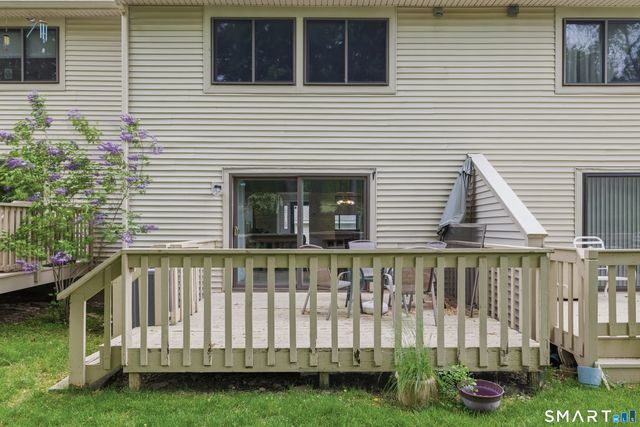 61 Greenview Drive 61, Rocky Hill, CT 06067