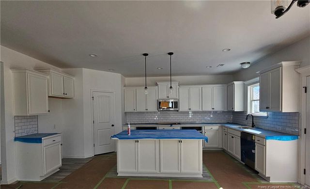 1727 Smith Farm Street, Fayetteville, NC 28306