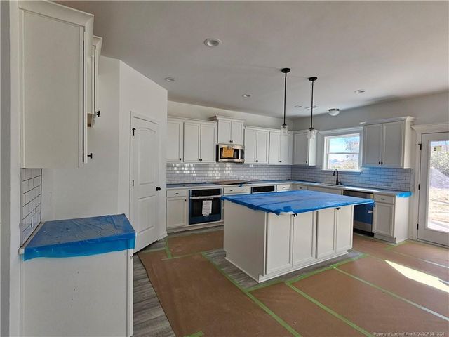 1727 Smith Farm Street, Fayetteville, NC 28306