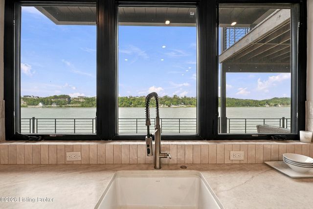 6904 Beachland Beach Rd, Prospect, KY 40059