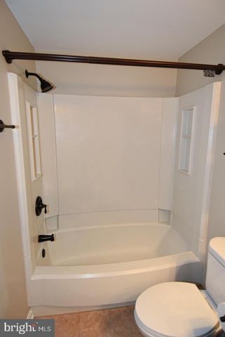 27 MARIAN CT, Sterling, VA 20165