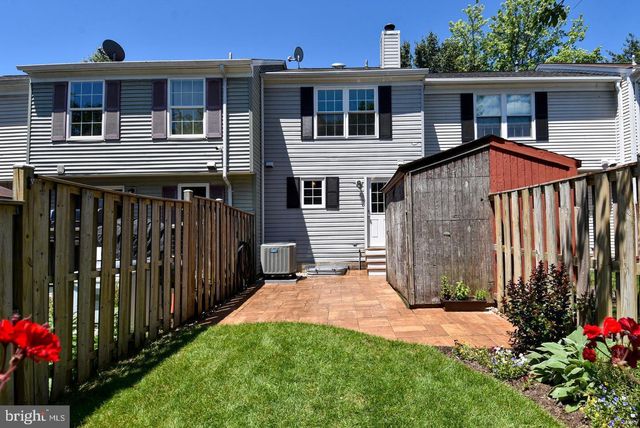 27 MARIAN CT, Sterling, VA 20165