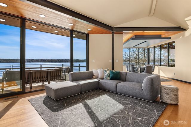 7703 W Mercer Way, Mercer Island, WA 98040