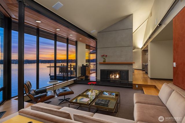 7703 W Mercer Way, Mercer Island, WA 98040