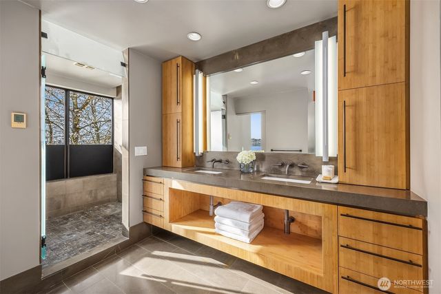 7703 W Mercer Way, Mercer Island, WA 98040