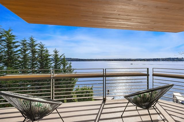 7703 W Mercer Way, Mercer Island, WA 98040