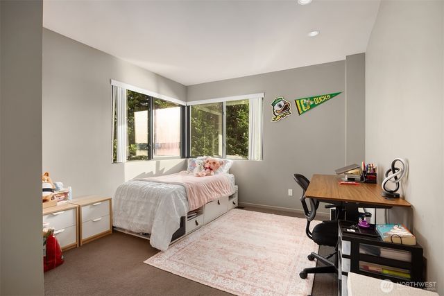7703 W Mercer Way, Mercer Island, WA 98040