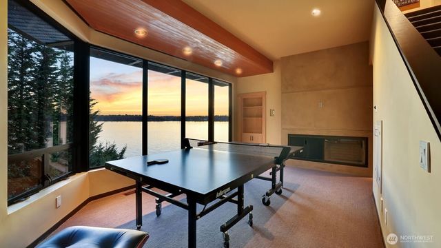 7703 W Mercer Way, Mercer Island, WA 98040