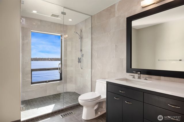 7703 W Mercer Way, Mercer Island, WA 98040