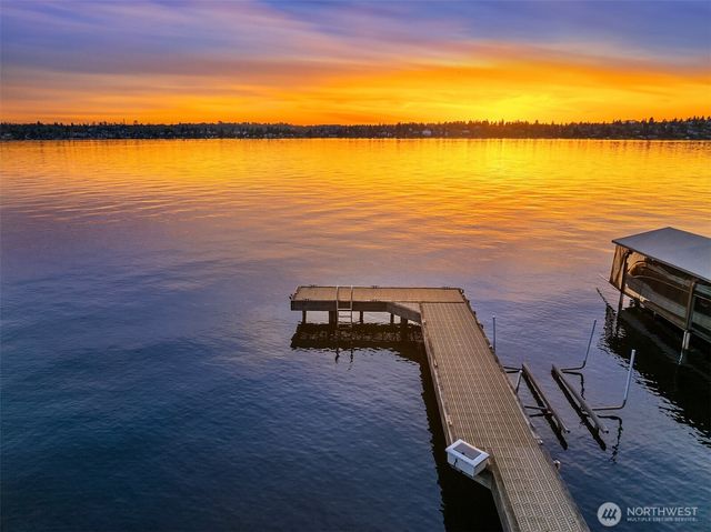 7703 W Mercer Way, Mercer Island, WA 98040
