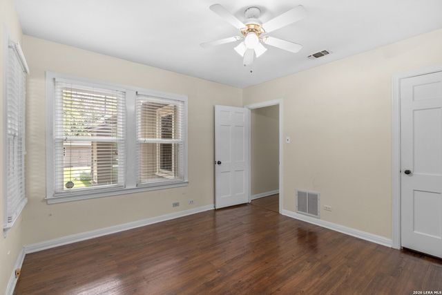 108 CHEVY CHASE DR, San Antonio, TX 78209