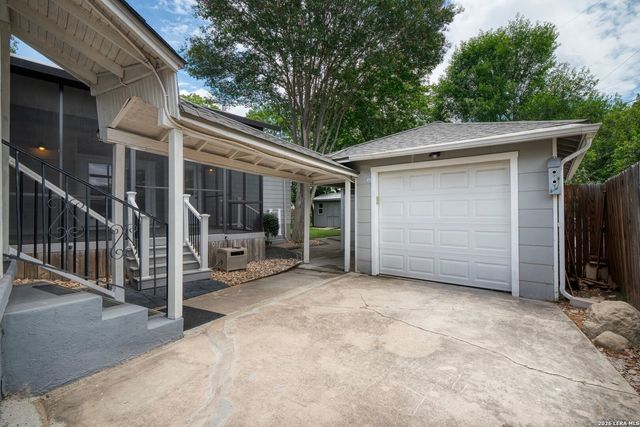 108 CHEVY CHASE DR, San Antonio, TX 78209