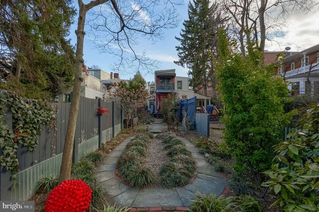 345 E ORANGE ST, Lancaster, PA 17602