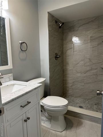 13920 Camelot Drive, Sterling Heights, MI 48312