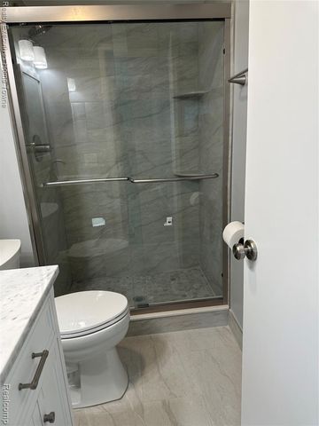 13920 Camelot Drive, Sterling Heights, MI 48312