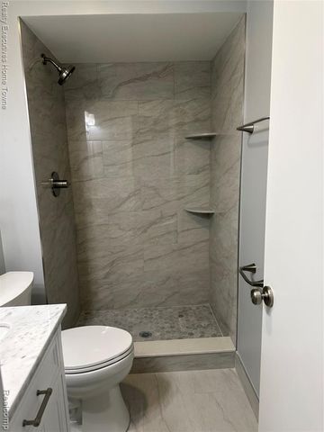 13920 Camelot Drive, Sterling Heights, MI 48312