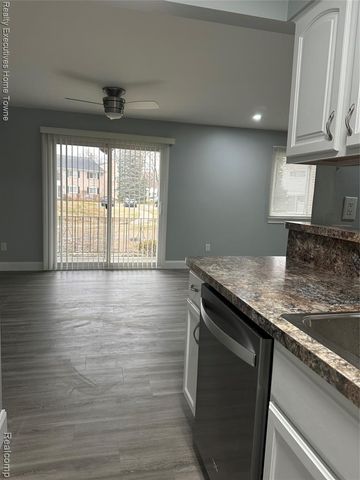 13920 Camelot Drive, Sterling Heights, MI 48312