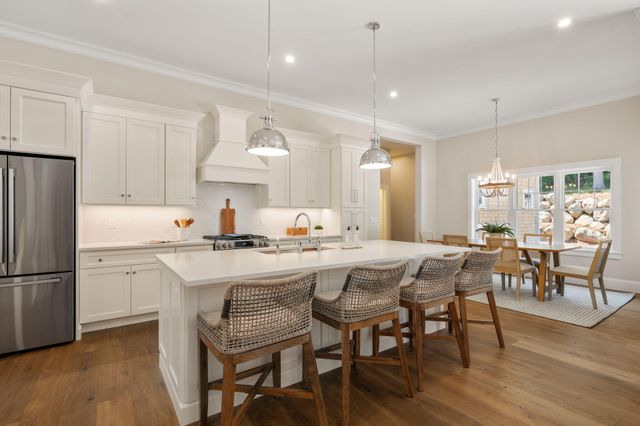 24 Country Farm Road, Forestdale, MA 02644