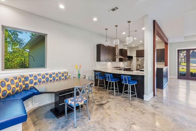 210 Mission Hills Drive, Lufkin, TX 75901