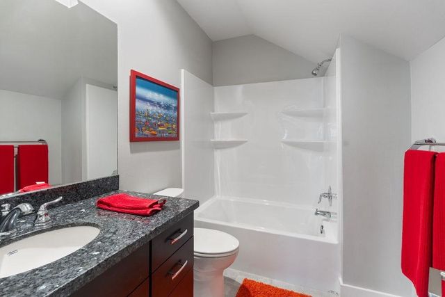 210 Mission Hills Drive, Lufkin, TX 75901