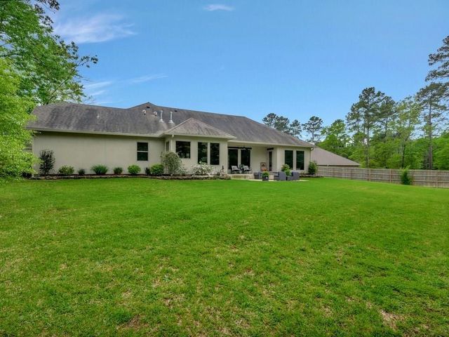 210 Mission Hills Drive, Lufkin, TX 75901