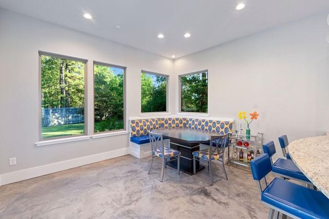 210 Mission Hills Drive, Lufkin, TX 75901