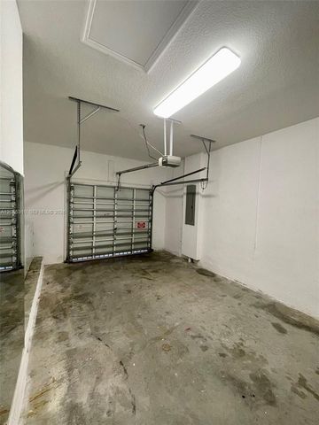 2008 NE 38th Road 2008, Homestead, FL 33033
