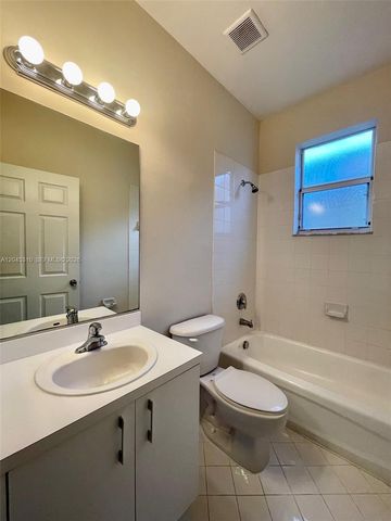 2008 NE 38th Road 2008, Homestead, FL 33033