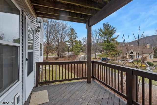 33 Eagles Nest Ln, Hardyston Twp., NJ 07419