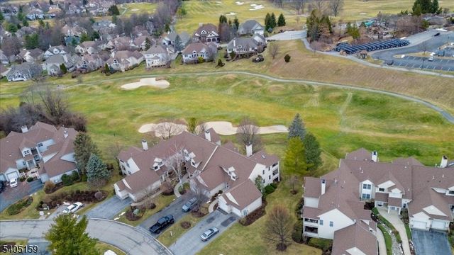 33 Eagles Nest Ln, Hardyston Twp., NJ 07419