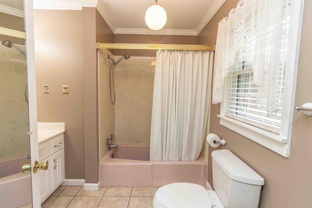 239 OLD NO 5 RD, Selmer, TN 38375