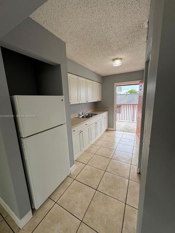 2920 Pierce Street 8, Hollywood, FL 33020
