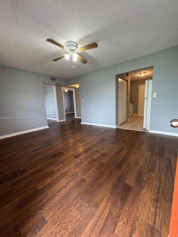 2920 Pierce Street 8, Hollywood, FL 33020