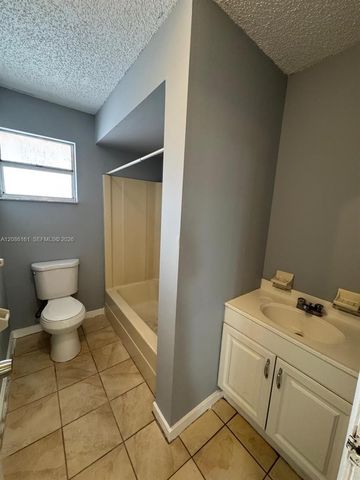 2920 Pierce Street 8, Hollywood, FL 33020