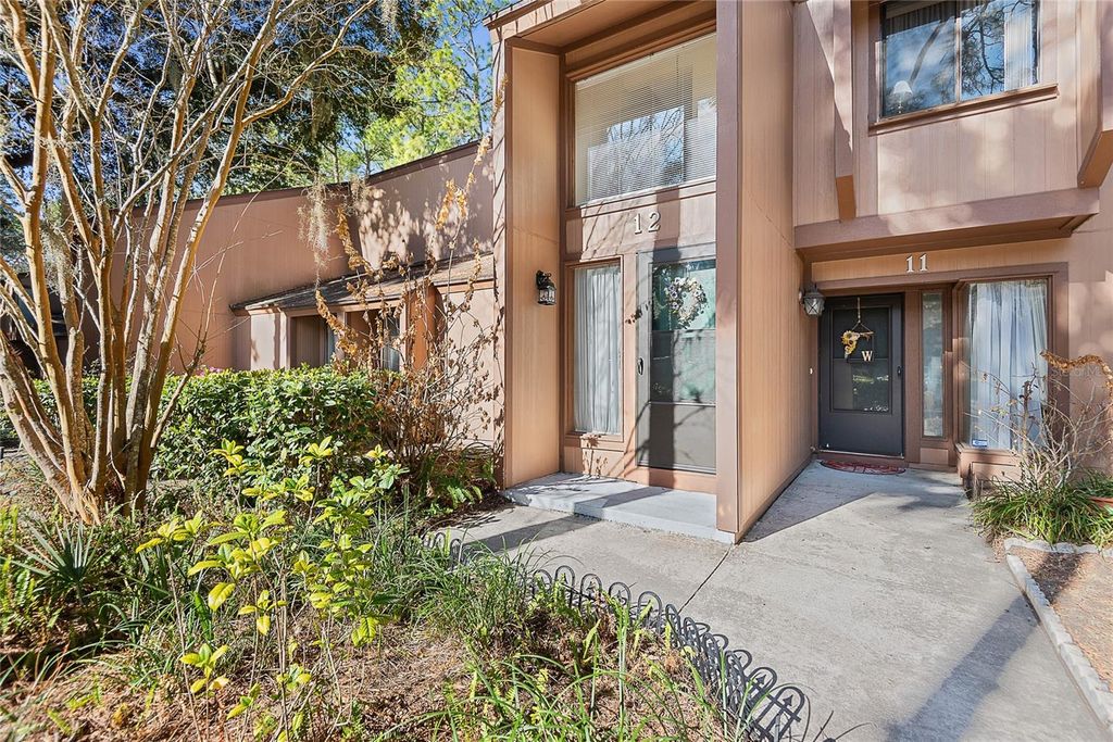 12 GREENBRIAR COURT, Palm Coast, FL 32137