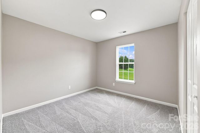 8207 Belmont Stables Drive, Charlotte, NC 28216