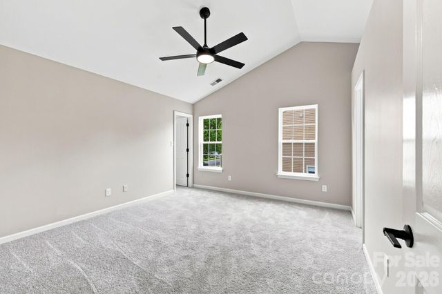 8207 Belmont Stables Drive, Charlotte, NC 28216