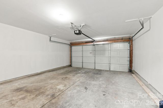 8207 Belmont Stables Drive, Charlotte, NC 28216
