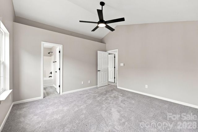8207 Belmont Stables Drive, Charlotte, NC 28216