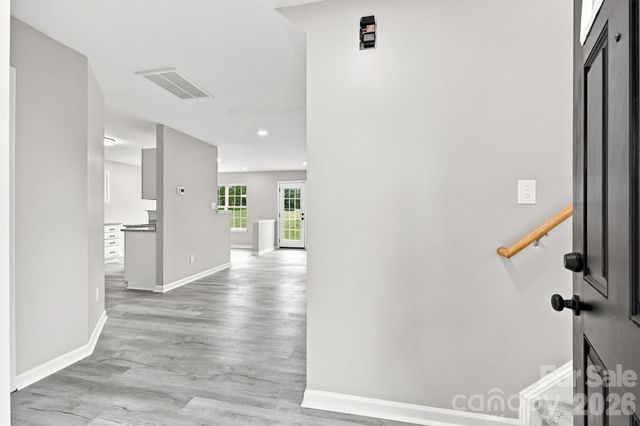 8207 Belmont Stables Drive, Charlotte, NC 28216