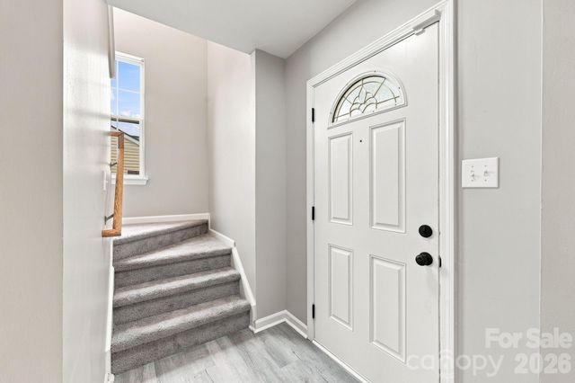 8207 Belmont Stables Drive, Charlotte, NC 28216