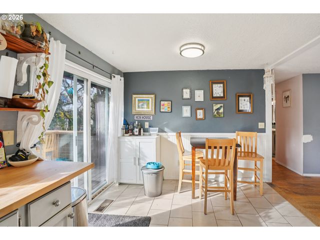 17511 Se SCRUTTON Ln, Milwaukie, OR 97267