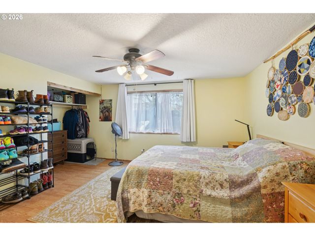 17511 Se SCRUTTON Ln, Milwaukie, OR 97267