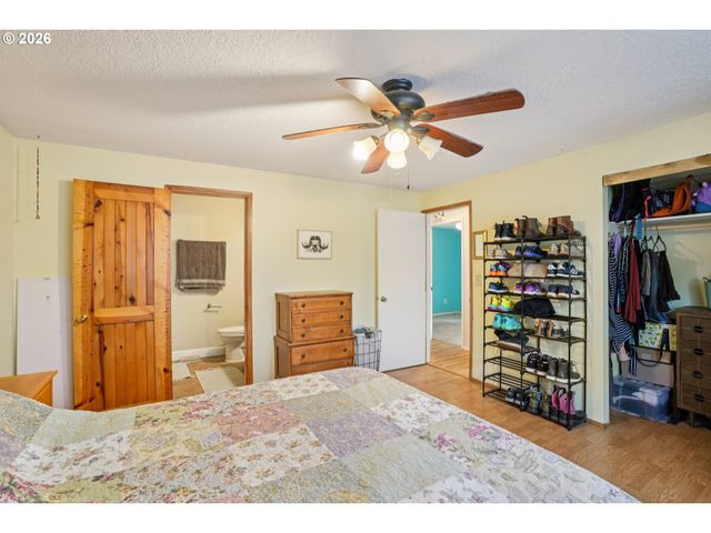 17511 Se SCRUTTON Ln, Milwaukie, OR 97267