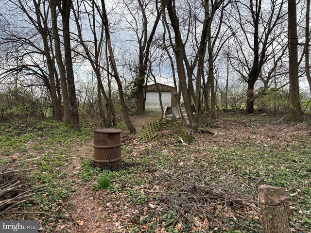 39 HOSSLER RD, Manheim, PA 17545