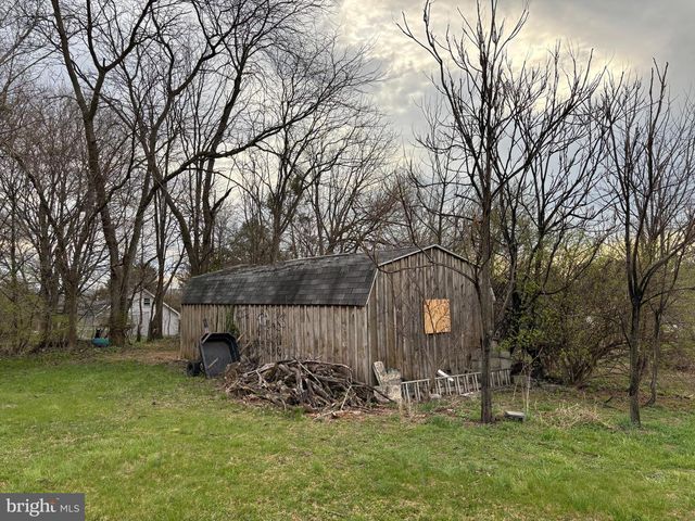 39 HOSSLER RD, Manheim, PA 17545