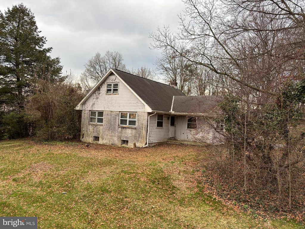 39 HOSSLER RD, Manheim, PA 17545