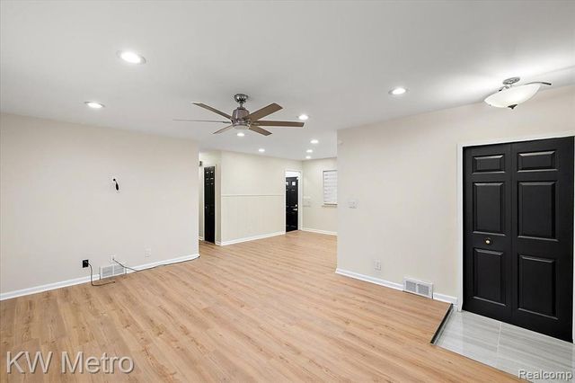 4115 Edgeland Avenue, Royal Oak, MI 48073